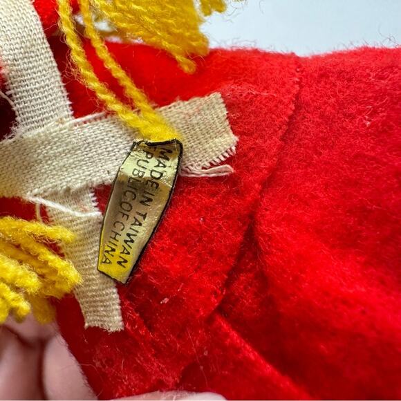 Vintage Red Dress Girl Ornament Holding Noel Sign Christmas Holiday Taiwan 70s - Picture 3 of 9